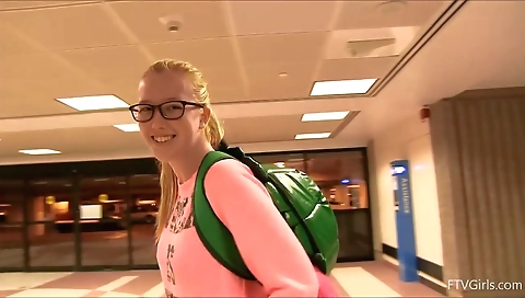 Hawt sweetheart porn with a sexy body