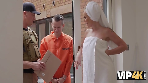 Makel hubby & sex with my neighboro