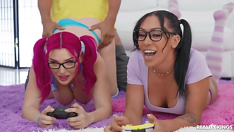 Married guy with perfect ass