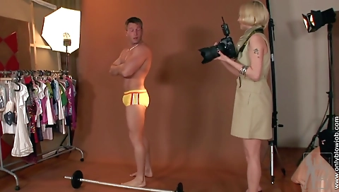 Married black girl shows off her big escapad